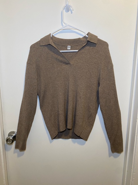 Uniqlo Sweaters - Uniqlo Brown V-Neck Collared Ribbed Sweater